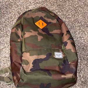 Herschel Camo Backpck with laptop sleeve used